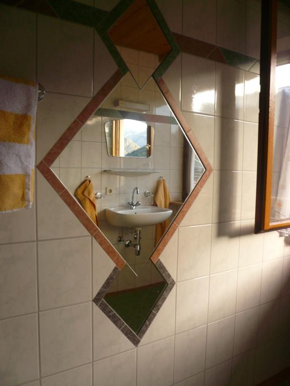 Ledererhof Villa Oberlienz Rum bild